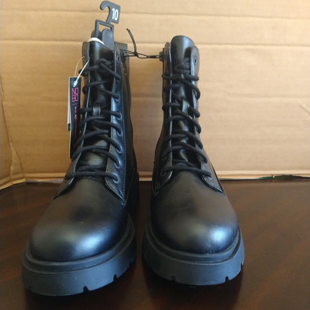NWT "No boundaries" combat boots with side zipper - Picture 1 of 2